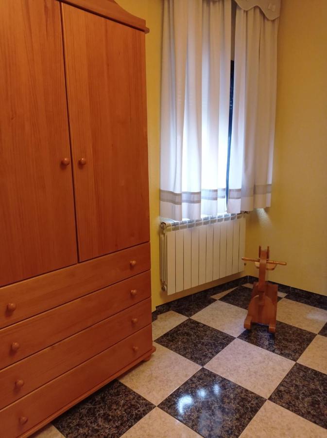 Apartamento Turistico Antigua Universidad Almagro Exterior photo